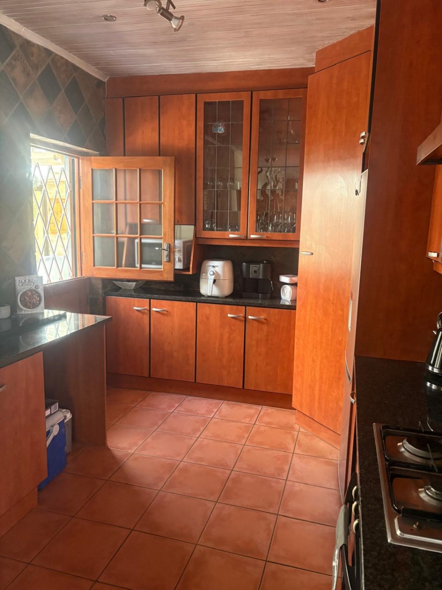 To Let 3 Bedroom Property for Rent in Campher Park Eastern Cape